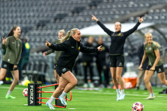 Cathinka Tandberg of Hammarby at a training session