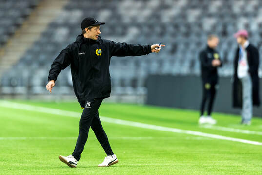 Assistant coach Viktor Blom of Hammarby at a training