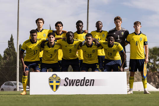 The starting eleven of Sweden pose for a team group photo