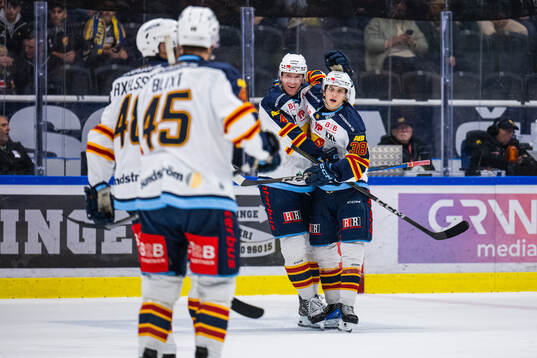 Djurgårdens Victor Eklund och Edvin Hammarlund jublar