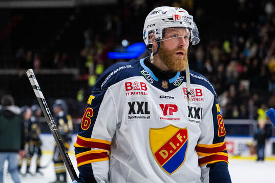Djurgårdens Linus Klasen deppar