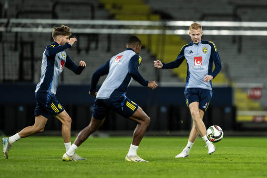 Anton Salétros, Isak Hien and Hugo Larsson of the Swedish
