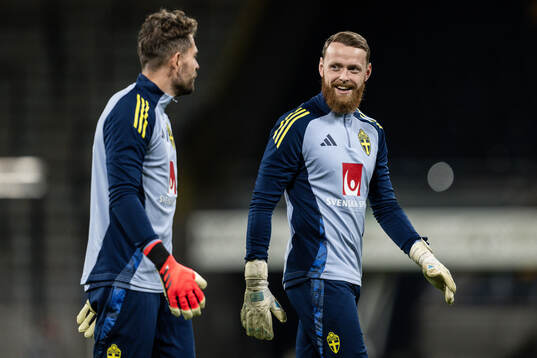 goalkeeper Kristoffer Nordfeldt and goalkeeper Viktor