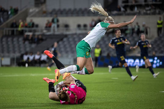 Goalkeeper Carina Schluter of St Pölten  and Stina
