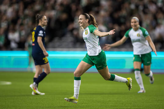 Vilde Hasund of Hammarby celebrates the 1-0 goal