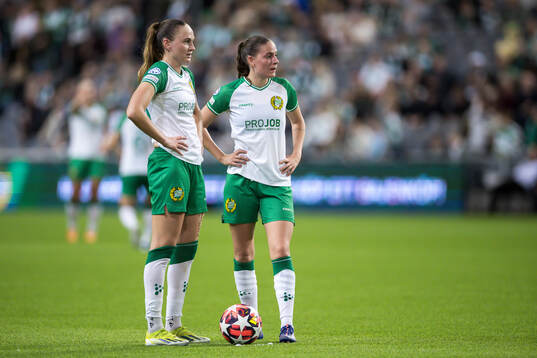 Vilde Hasund, and Smilla Vallotto of Hammarby
