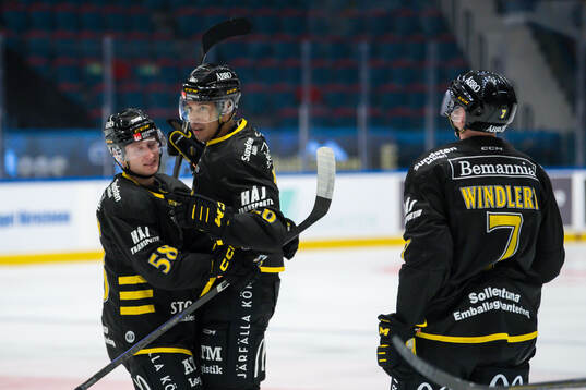 AIKs Oscar Nord jublar