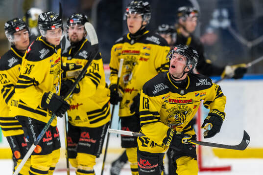 Vimmerbys Kevin Wennström jublar