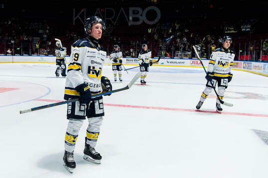 HV71s Jamiro Reber deppar