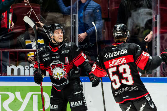 Malmö Redhawks Christoffer Forsberg jublar