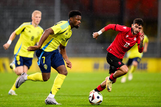 Emmanuel Ekong of Sweden