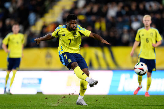 Emmanuel Ekong of Sweden