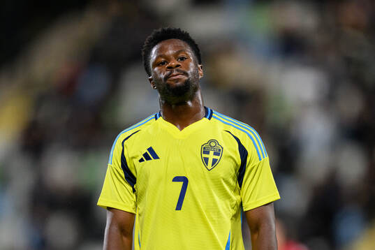 Emmanuel Ekong of Sweden