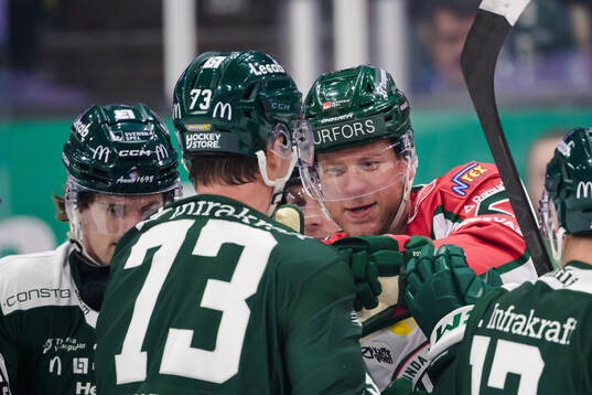Färjestads Adam Ollas Mattsson och Frölundas Christian