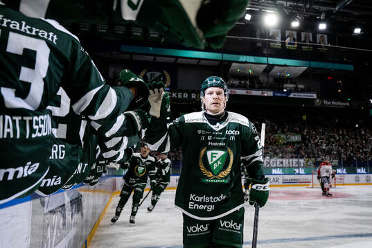 Färjestads Oskar Steen jublar