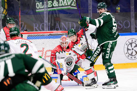Frölundas målvakt Lars Johansson och Filip Hasa