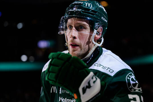 Färjestads Per Åslund jublar