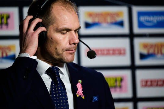 Färjestads tränare Thomas Mitell deppar