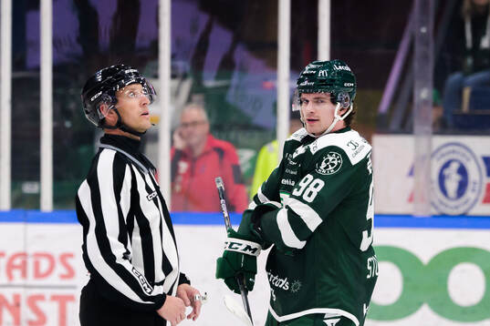 Färjestads Marian Studenic får matchstraff