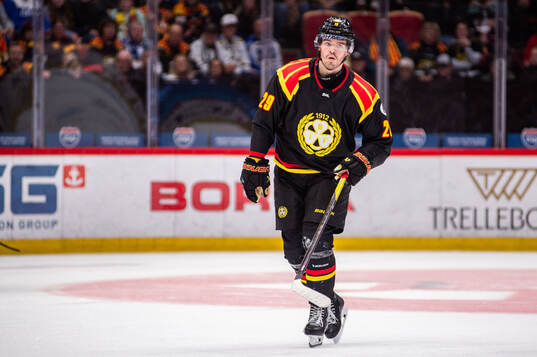 Brynäs Axel Andersson utan skena