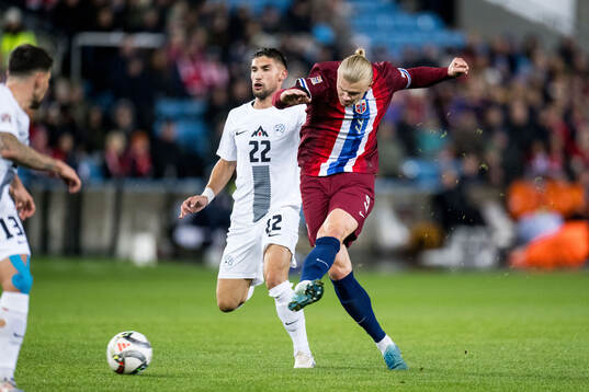 Adam Gnezda Cerin of Slovenia and Erling Braut Haaland of