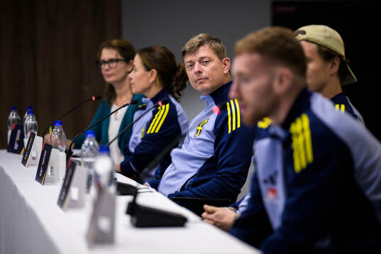 Head coach Jon Dahl Tomasson of the Swedish men's national