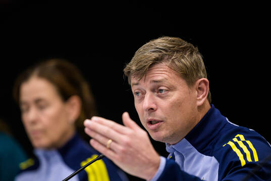 Head coach Jon Dahl Tomasson of the Swedish men's national