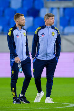 Assistant coach Sebastian Larsson and head coach Jon Dahl