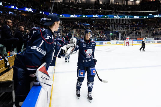Linköpings Henrik Törnqvist jublar