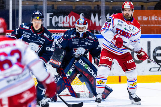 Linköpings målvakt Jesper Myrenberg och Timrås Anton
