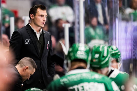 Rögles assisterande tränare Max Bohlin