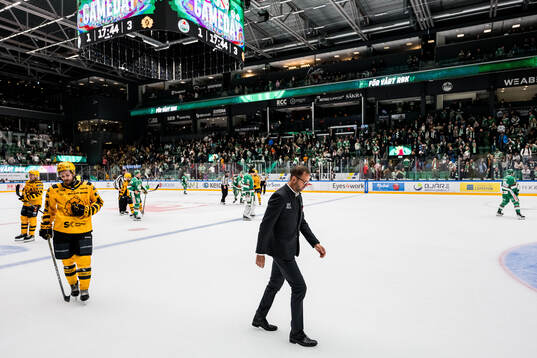 Rögles tränare Roger Hansson deppar