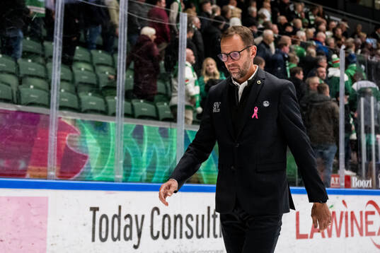 Rögles tränare Roger Hansson deppar