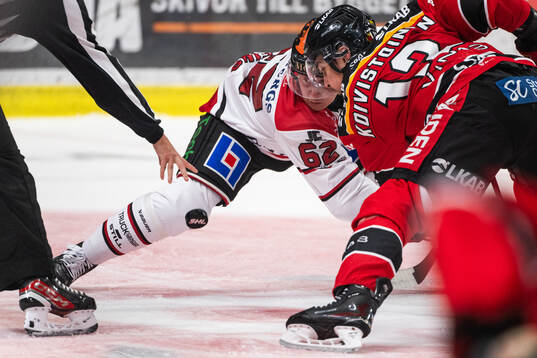 Örebros Robert Leino och Luleås Eetu Koivistoinen