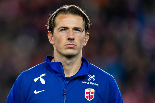 Sander Berge of Norway line up