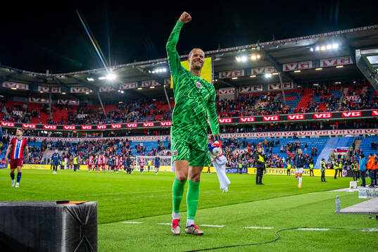 Goalkeeper Ørjan Håskjold Nyland of Norway celebrates