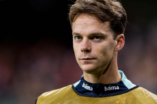 Felix Horn Myhre of Norway warms up