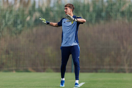 goalkeeper Nils Ramming of Sweden