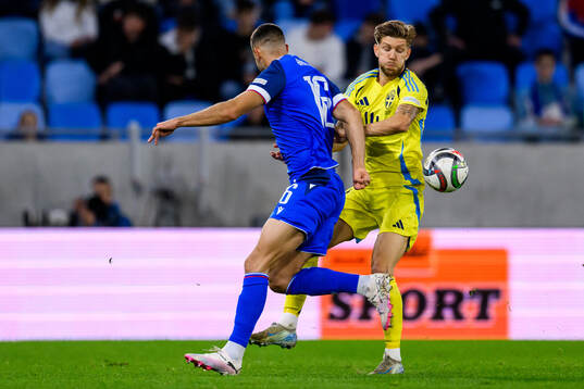 Dávid Hancko of Slovakia and Anton Salétros of Sweden