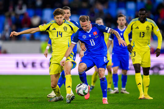 Anton Salétros of Sweden and Ondrej Duda of Slovakia