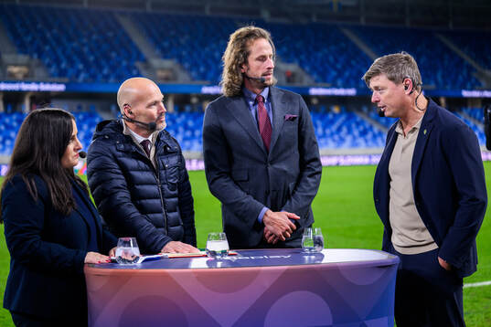 head coach Jon Dahl Tomasson of Sweden in the Viasat studio