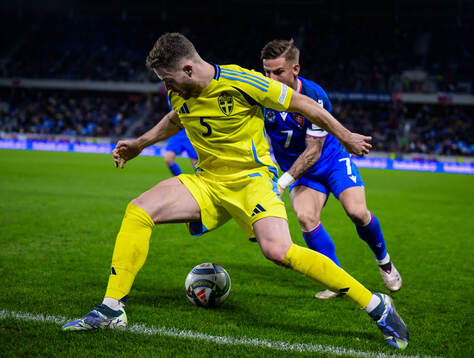 Gabriel Gudmundsson of Sweden and Tomás Suslov of Slovakia