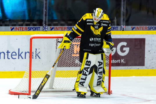 Västerås målvakt Rasmus Korhonen deppar