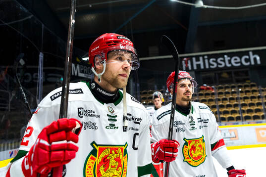 Moras Roope Laavainen jublar