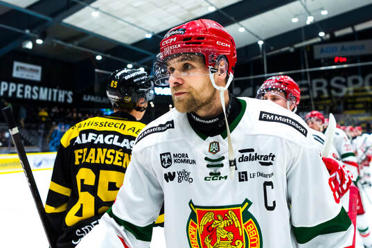 Moras Roope Laavainen jublar
