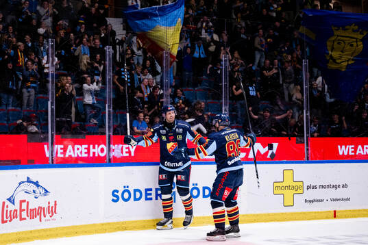 Djurgårdens Dick Axelsson jublar
