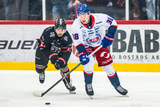 Bläddra bland fler bilder av Ishockey, Hockeyallsvenskan, Nybro - Oskarshamn