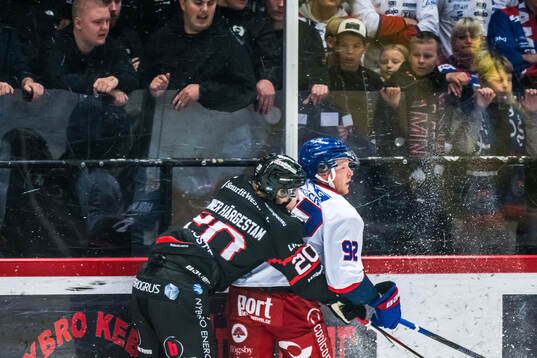 Nybros Carl Holmner-Härgestam och IK Oskarshamns Zion