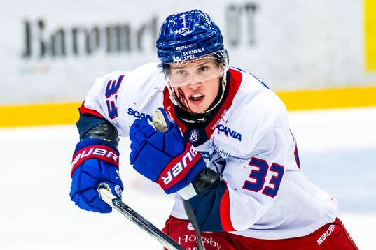 IK Oskarshamns Ludvig Östman blöder