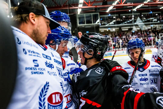 IK Oskarshamns Joel Jonsson och Nybros Radek Muzik